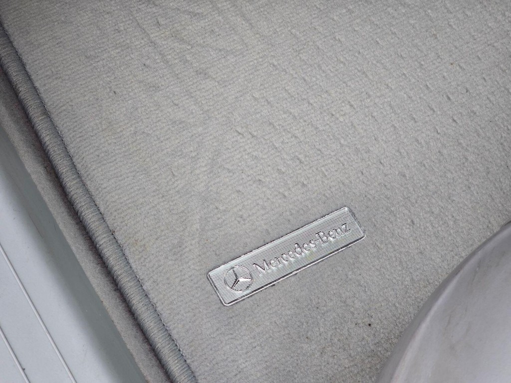 MERCEDES-BENZ S CLASS 3.2 S320 2001