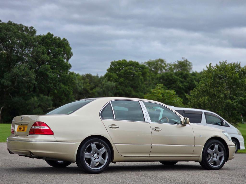 LEXUS LS 4.3 430 2004