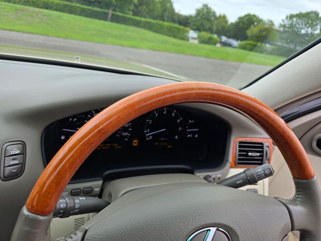 LEXUS LS 4.3 430 2004