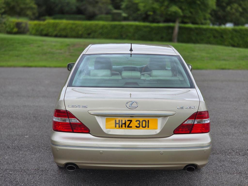 LEXUS LS 4.3 430 2004
