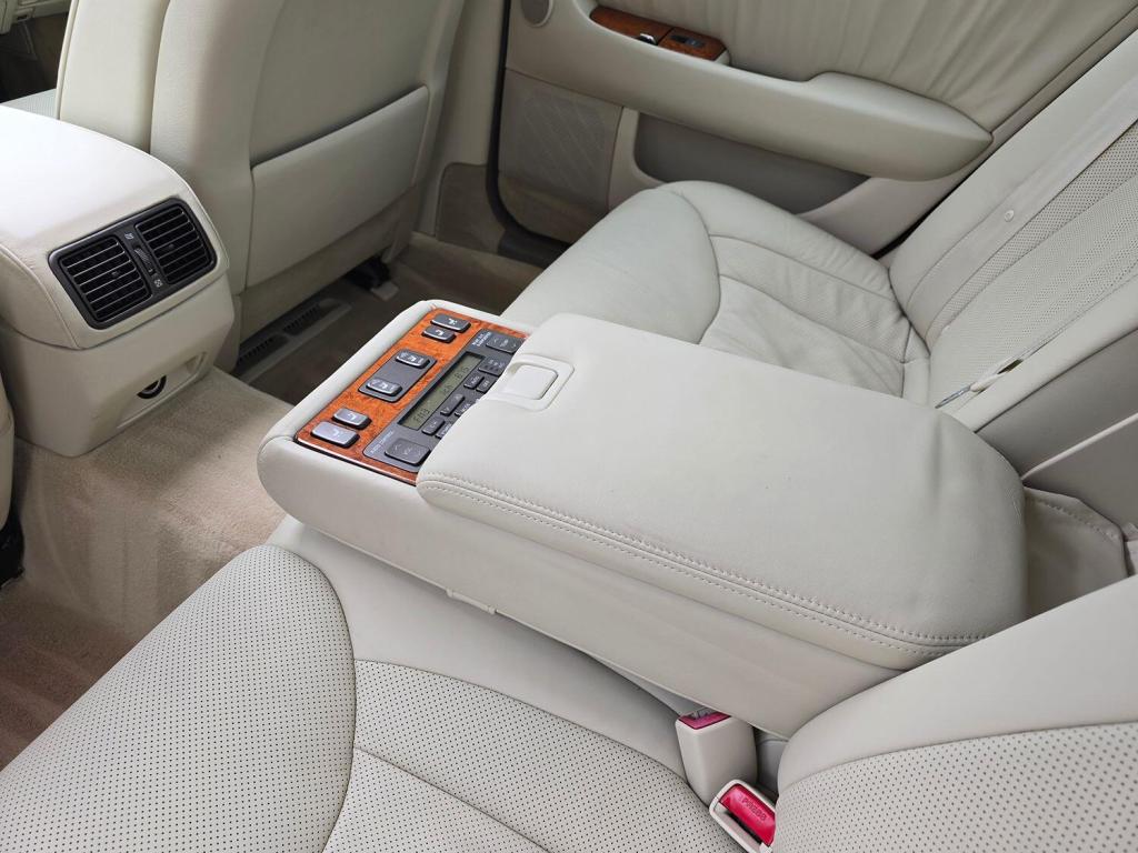 LEXUS LS 4.3 430 2004