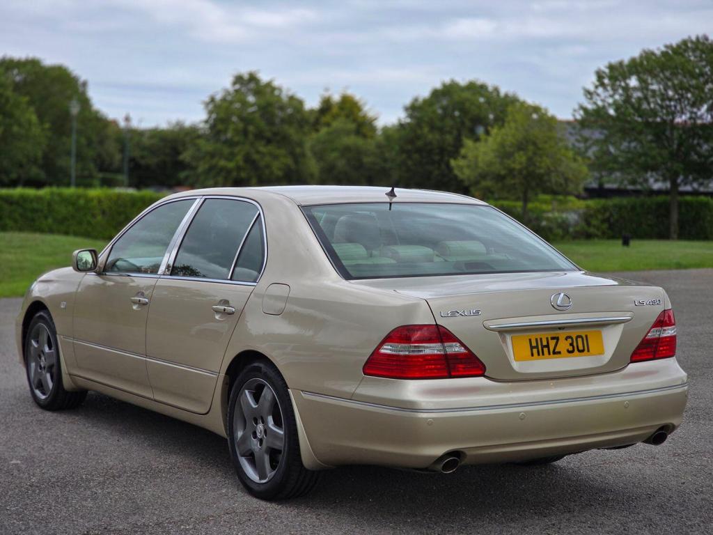 LEXUS LS 4.3 430 2004