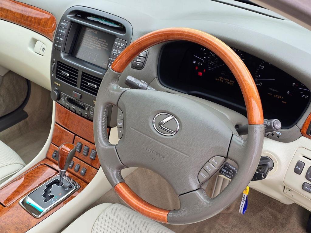 LEXUS LS 4.3 430 2004