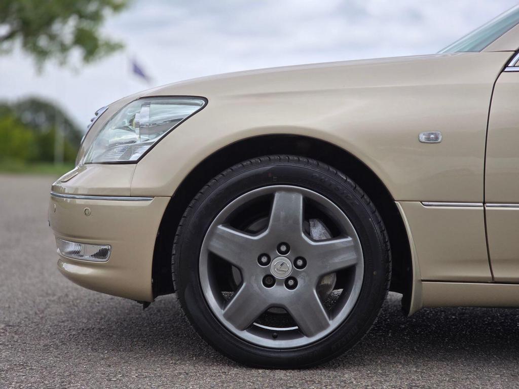 LEXUS LS 4.3 430 2004