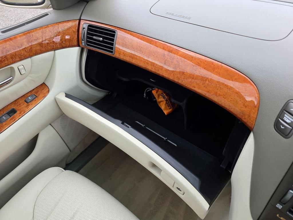 LEXUS LS 4.3 430 2004