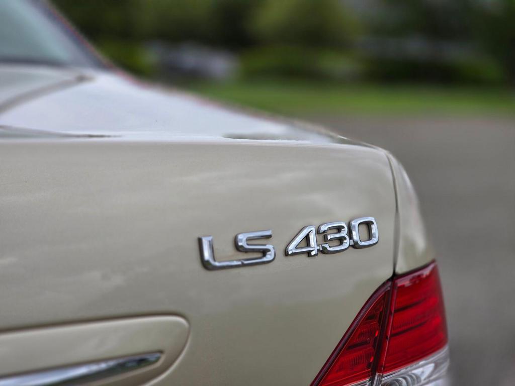 LEXUS LS 4.3 430 2004