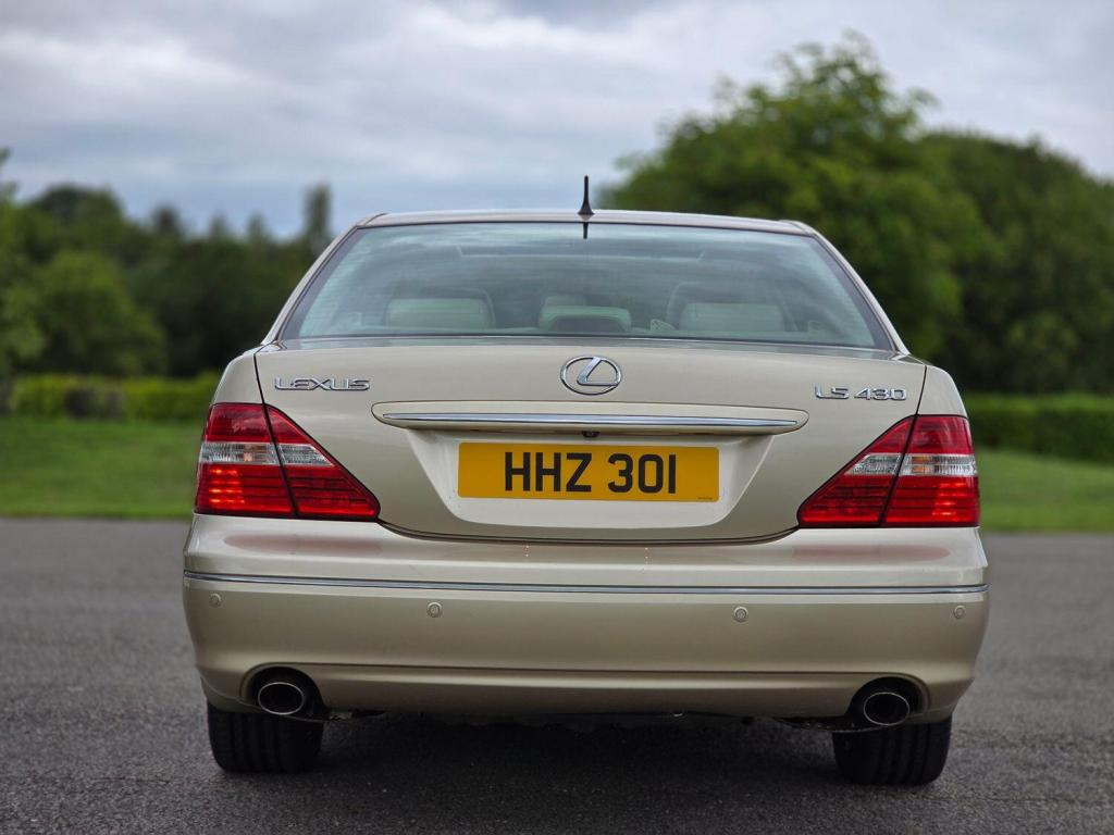 LEXUS LS 4.3 430 2004
