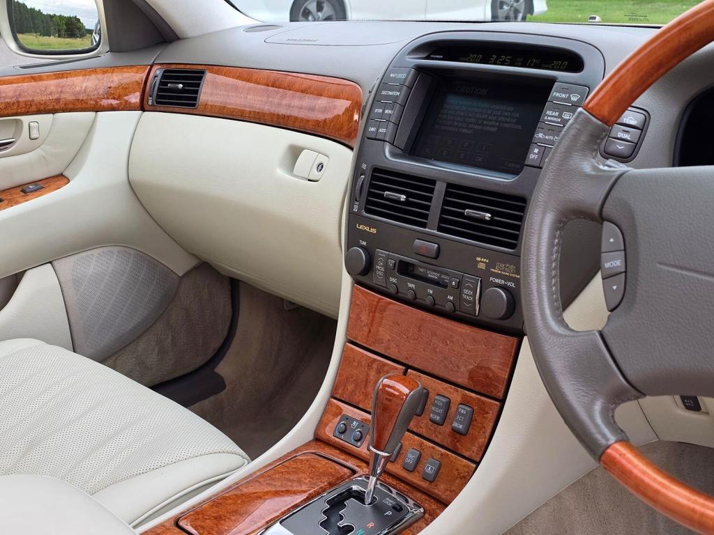 LEXUS LS 4.3 430 2004