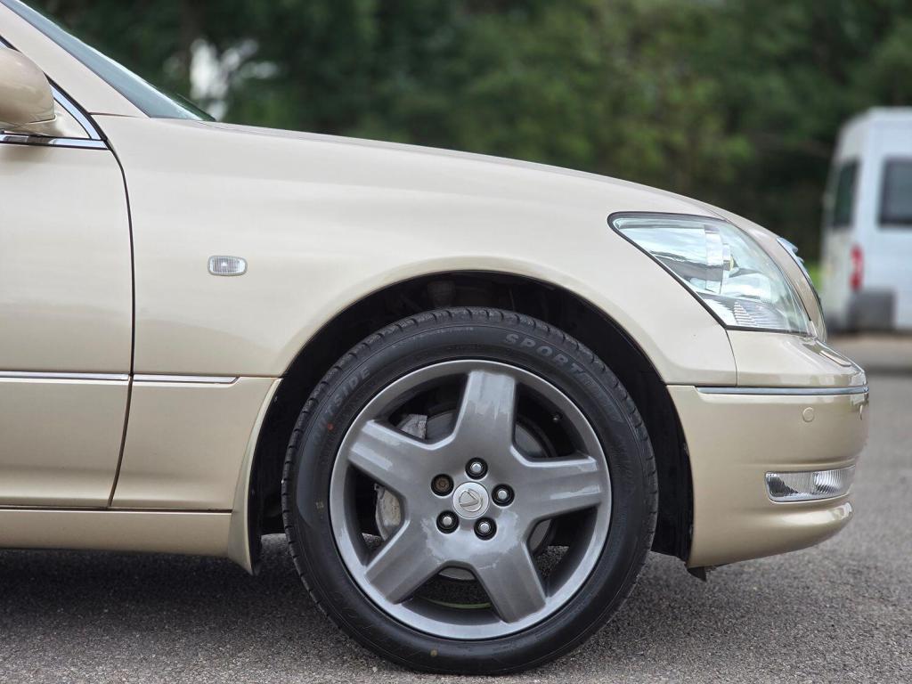 LEXUS LS 4.3 430 2004