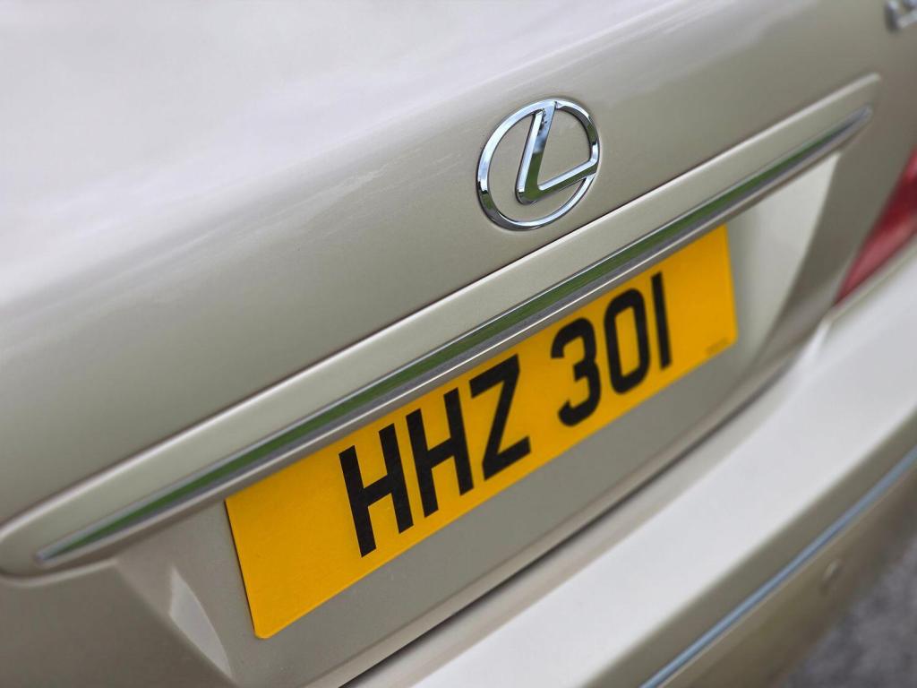 LEXUS LS 4.3 430 2004