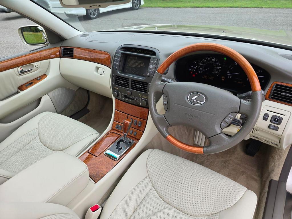 LEXUS LS 4.3 430 2004