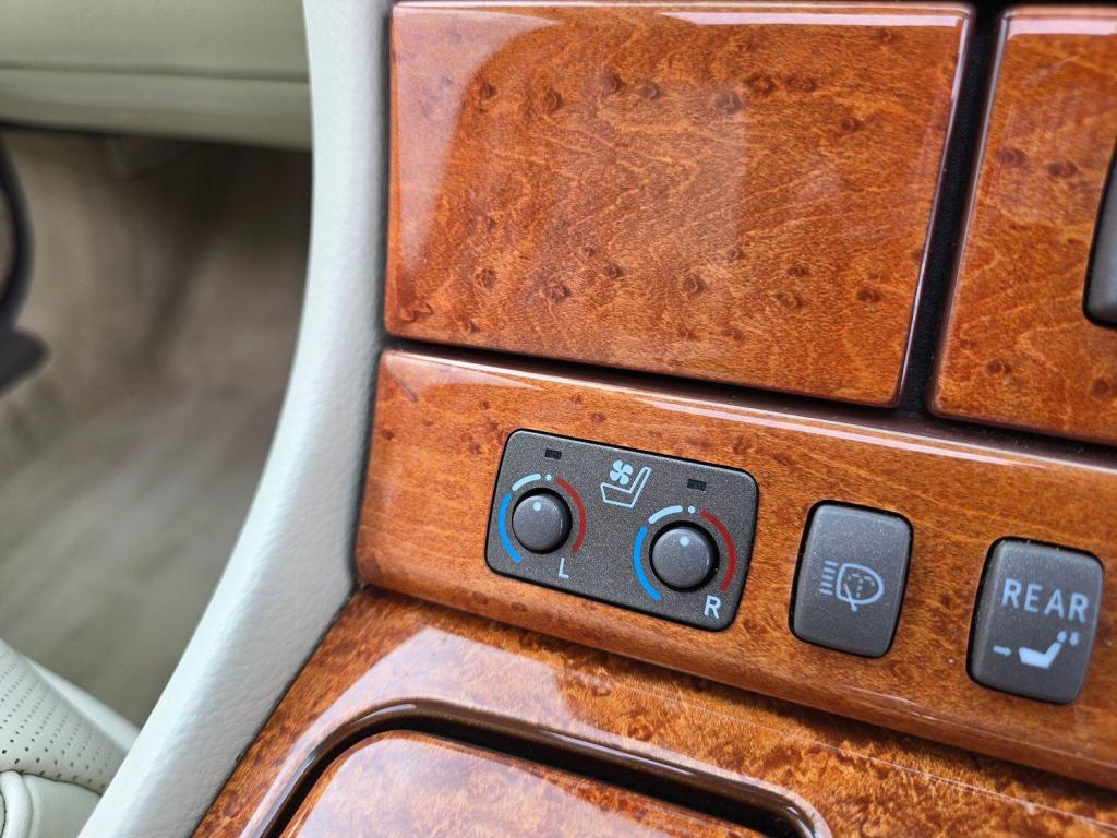 LEXUS LS 4.3 430 2004