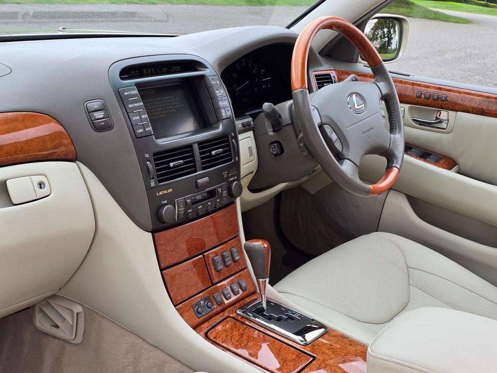 LEXUS LS 4.3 430 2004