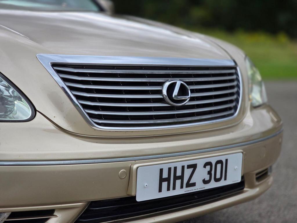 LEXUS LS 4.3 430 2004