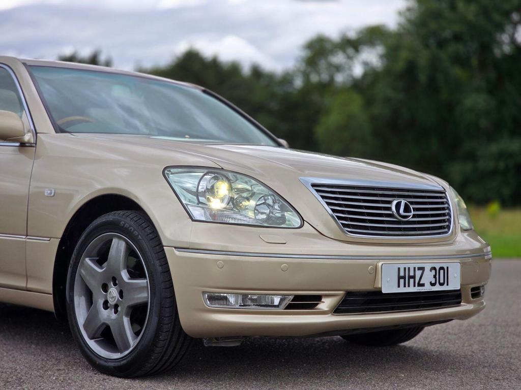 LEXUS LS 4.3 430 2004