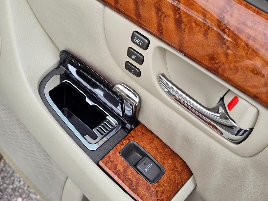 LEXUS LS 4.3 430 2004