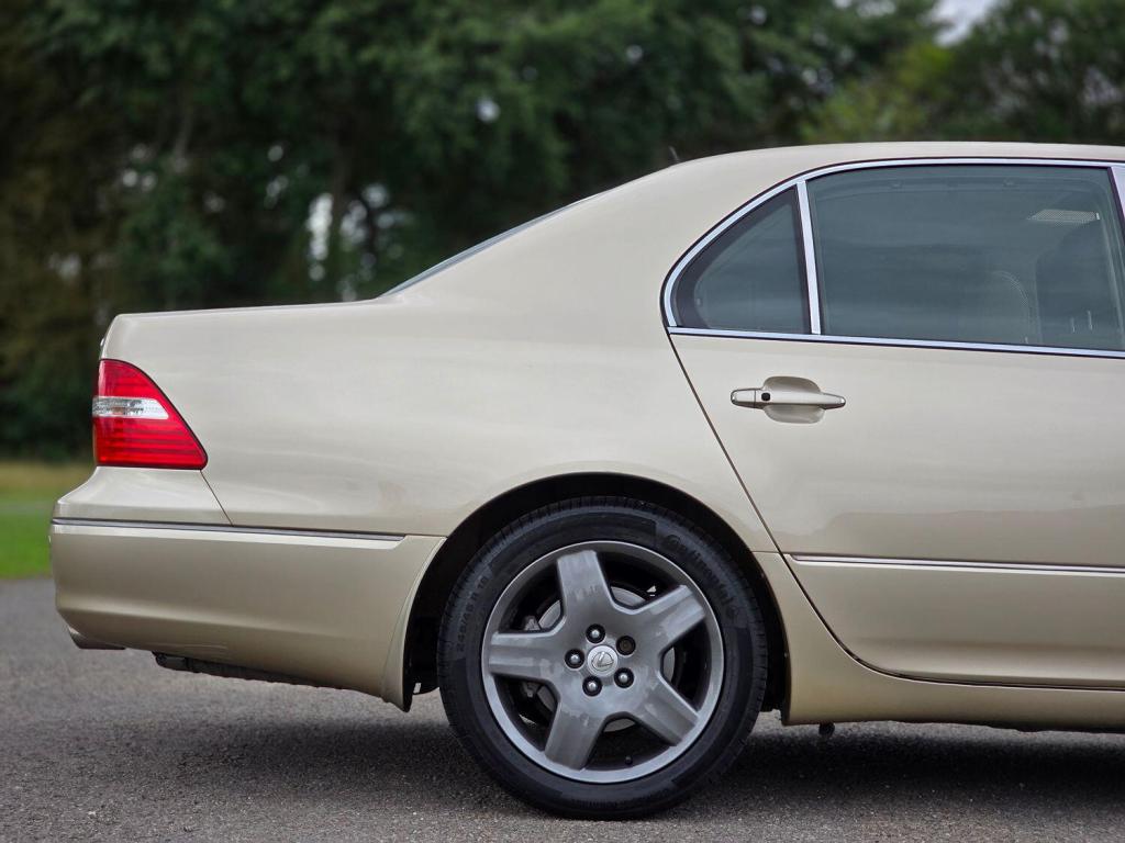 LEXUS LS 4.3 430 2004