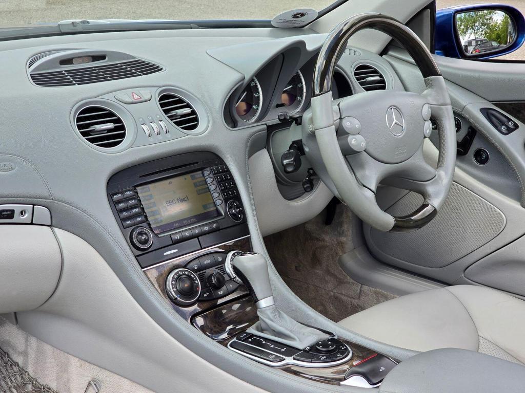 MERCEDES-BENZ SL 3.7 SL350 2005