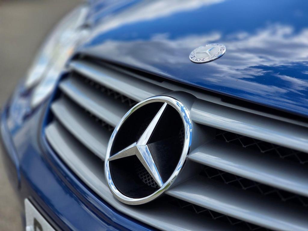 MERCEDES-BENZ SL 3.7 SL350 2005