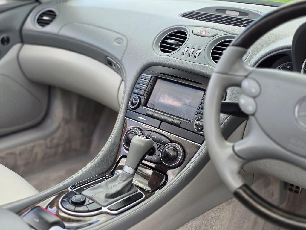 MERCEDES-BENZ SL 3.7 SL350 2005