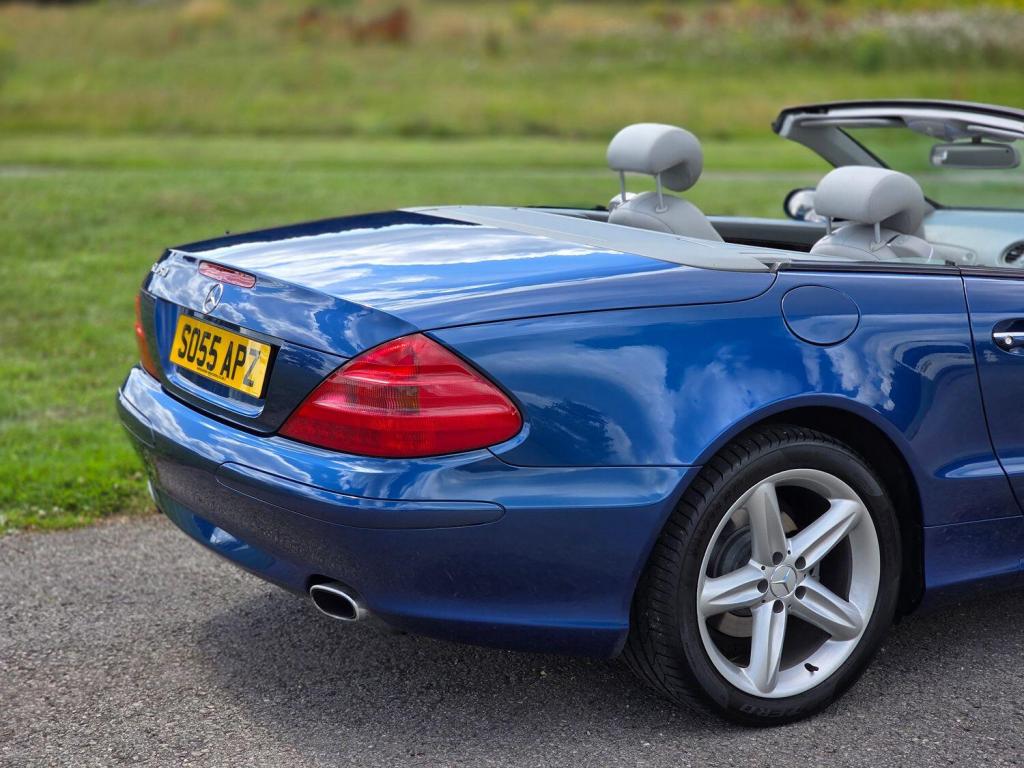 MERCEDES-BENZ SL 3.7 SL350 2005