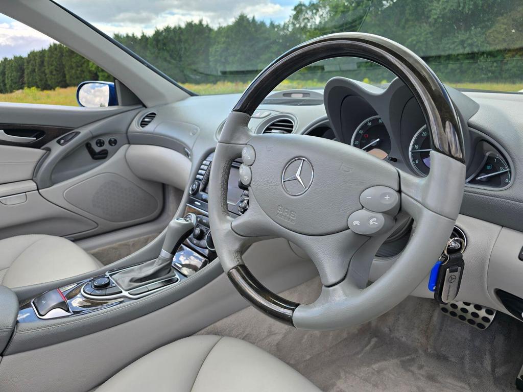 MERCEDES-BENZ SL 3.7 SL350 2005