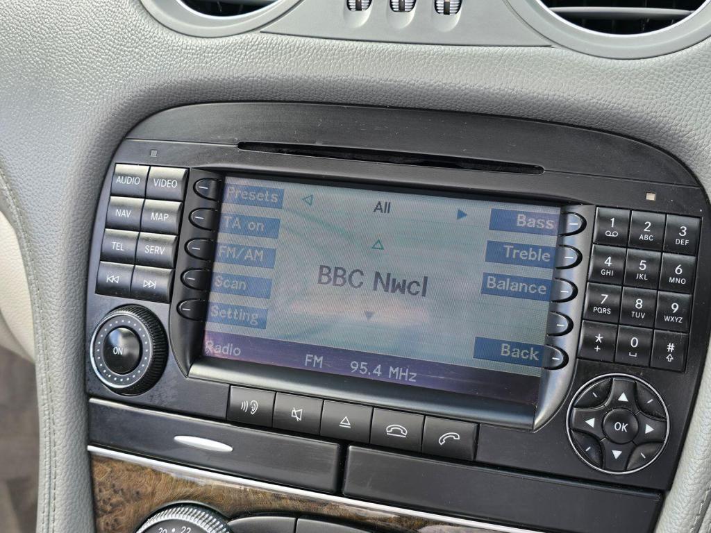 MERCEDES-BENZ SL 3.7 SL350 2005