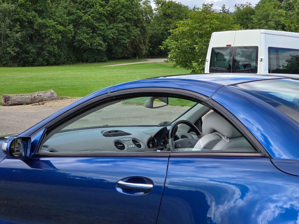 MERCEDES-BENZ SL 3.7 SL350 2005