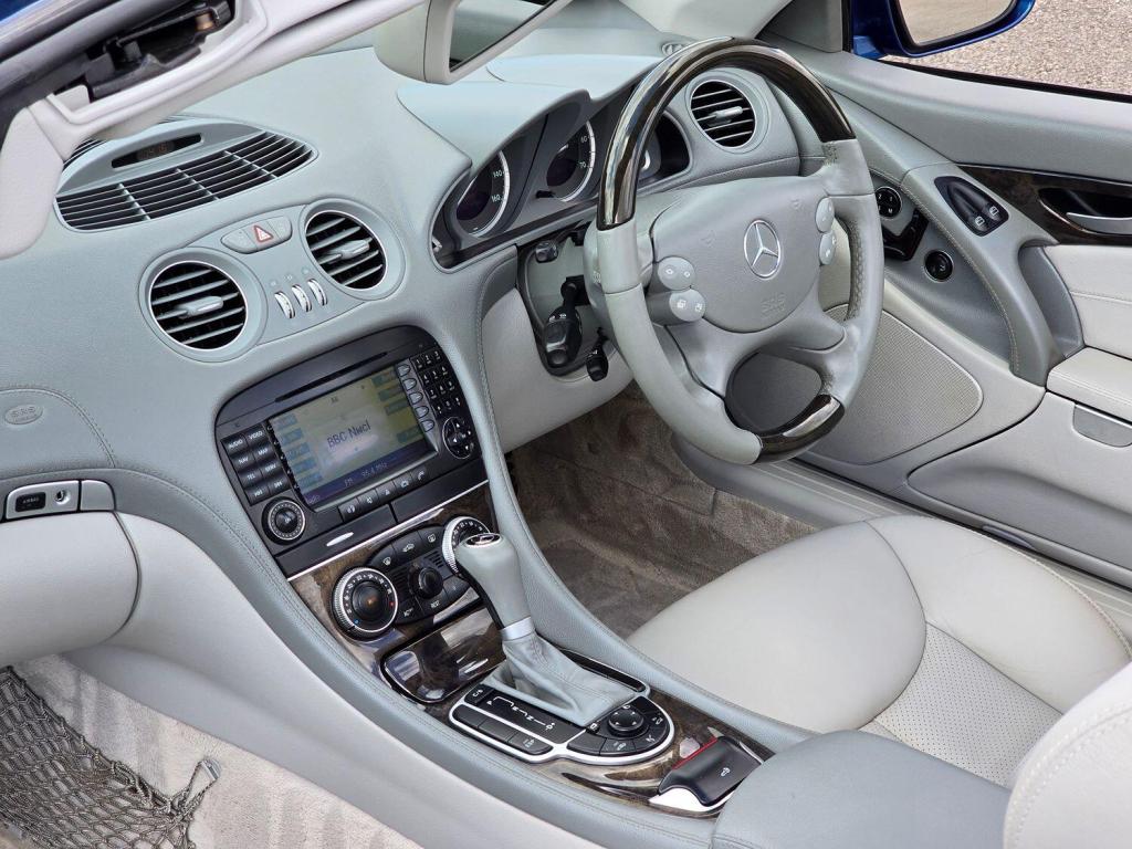 MERCEDES-BENZ SL 3.7 SL350 2005