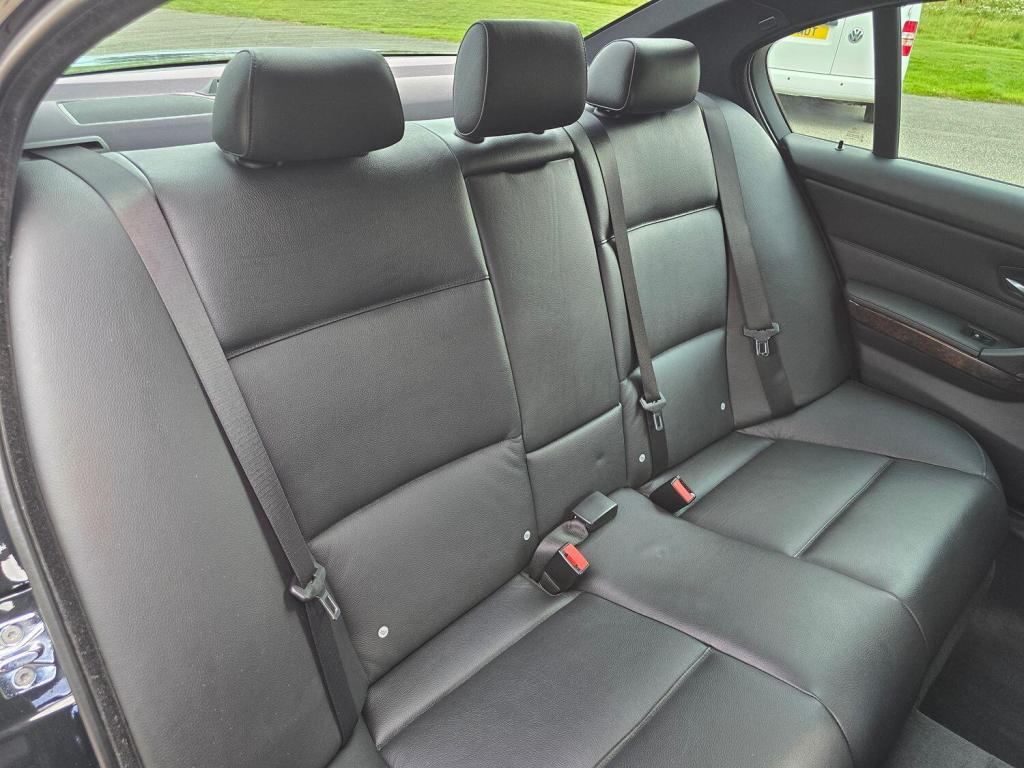 BMW 3 SERIES 3.0 335i M Sport Saloon 2008