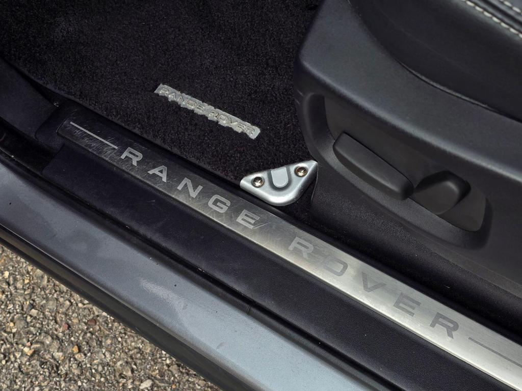 LAND ROVER RANGE ROVER SPORT 3.0 SD V6 HSE Black 2013