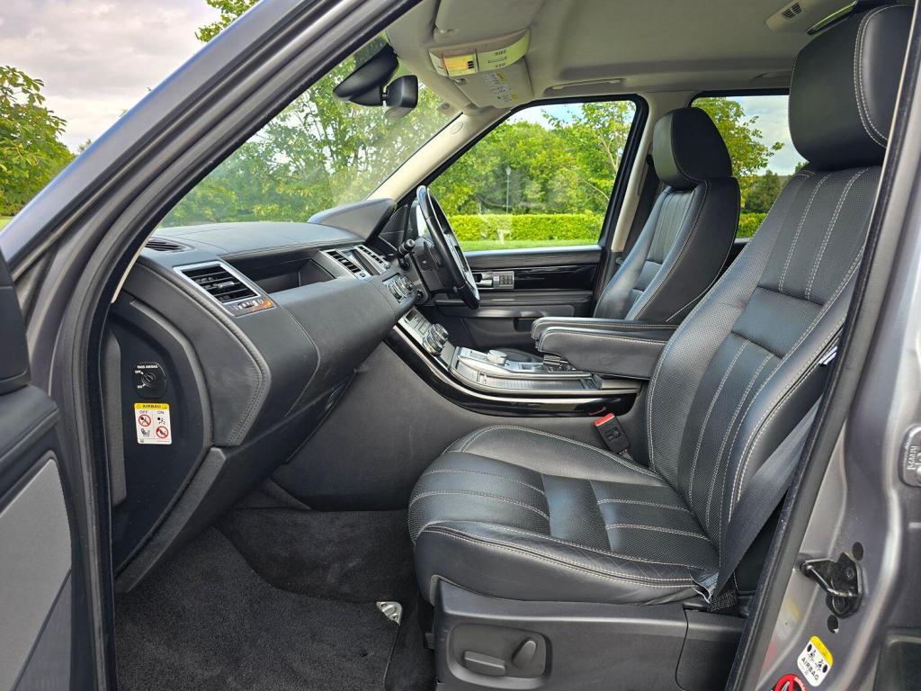 LAND ROVER RANGE ROVER SPORT 3.0 SD V6 HSE Black 2013