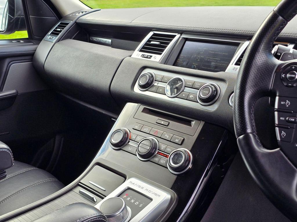 LAND ROVER RANGE ROVER SPORT 3.0 SD V6 HSE Black 2013