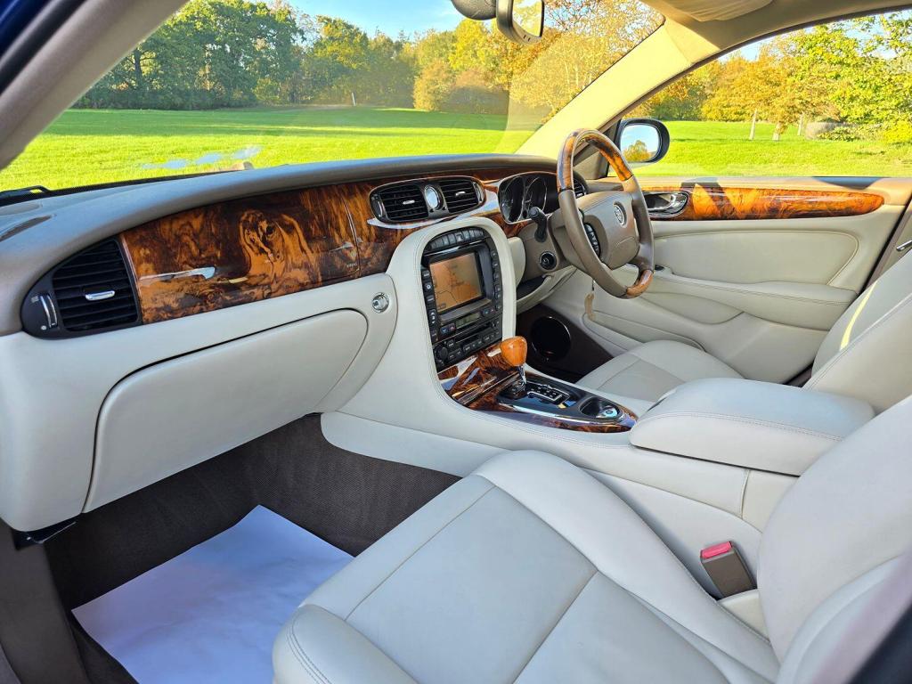 JAGUAR XJ 4.2 XJ8 SE 2005