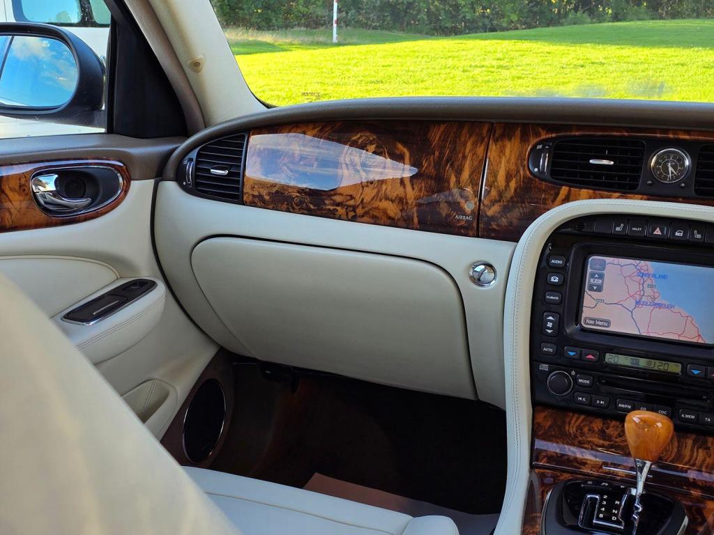 JAGUAR XJ 4.2 XJ8 SE 2005