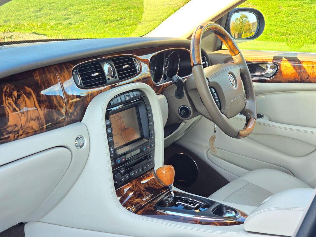 JAGUAR XJ 4.2 XJ8 SE 2005