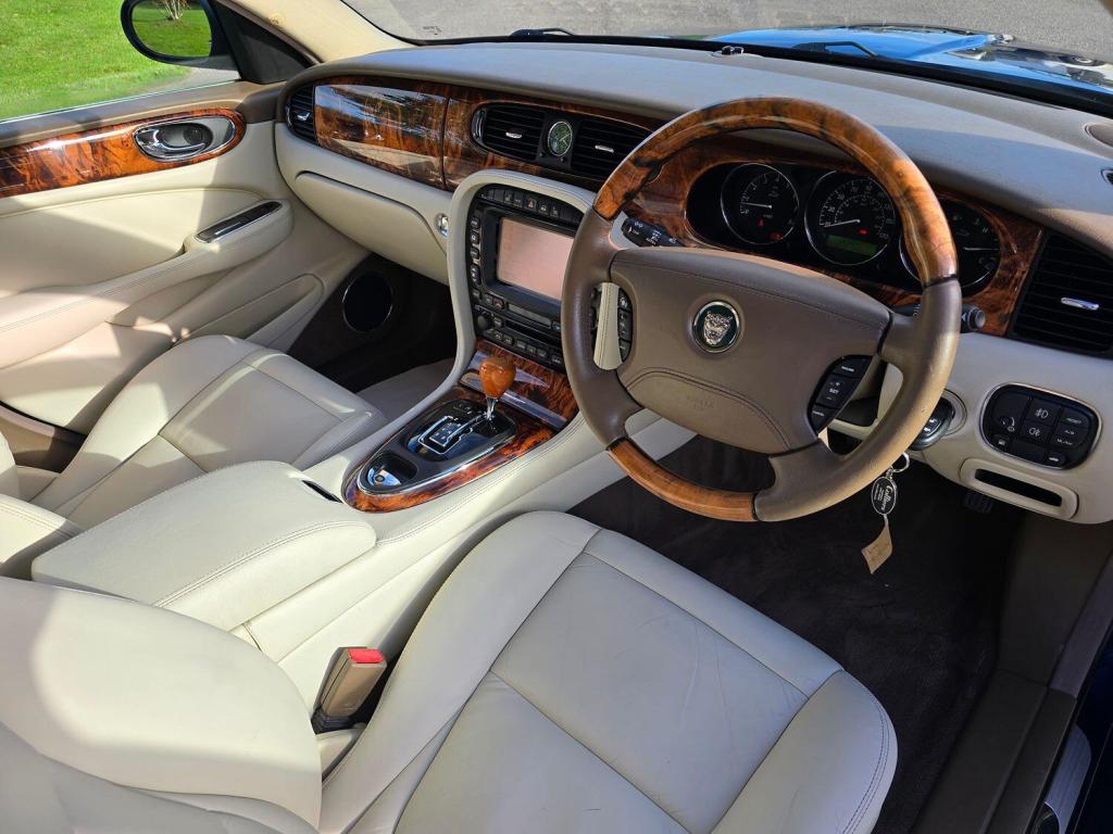 JAGUAR XJ 4.2 XJ8 SE 2005