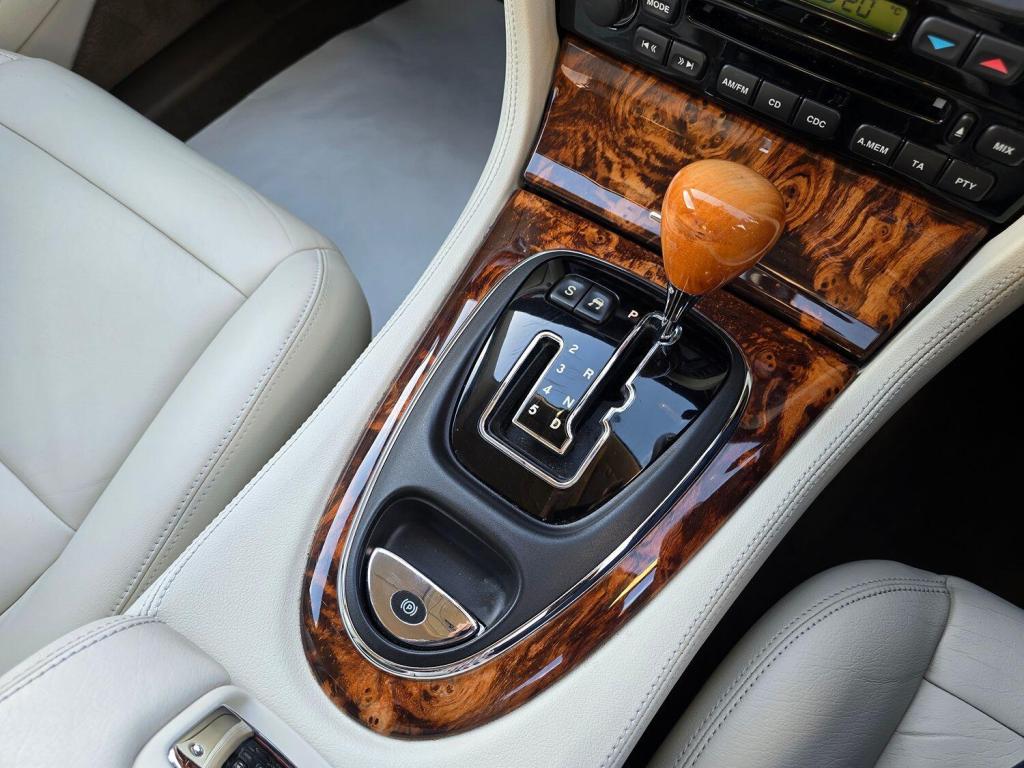 JAGUAR XJ 4.2 XJ8 SE 2005