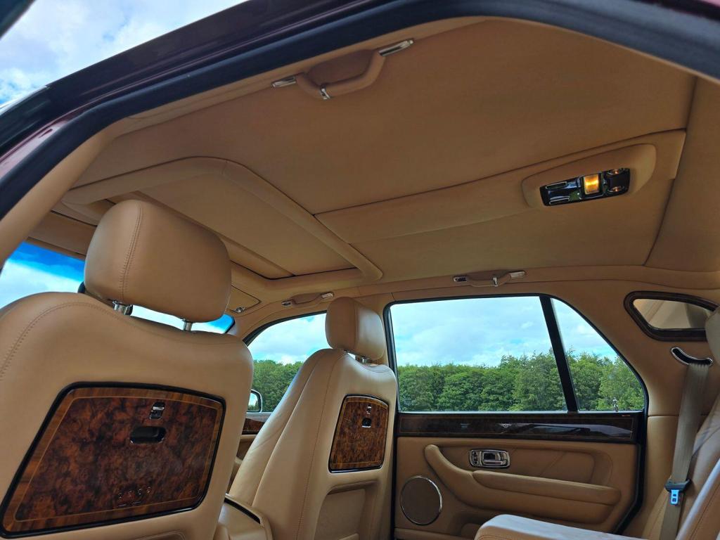 BENTLEY ARNAGE 6.8 R 2004