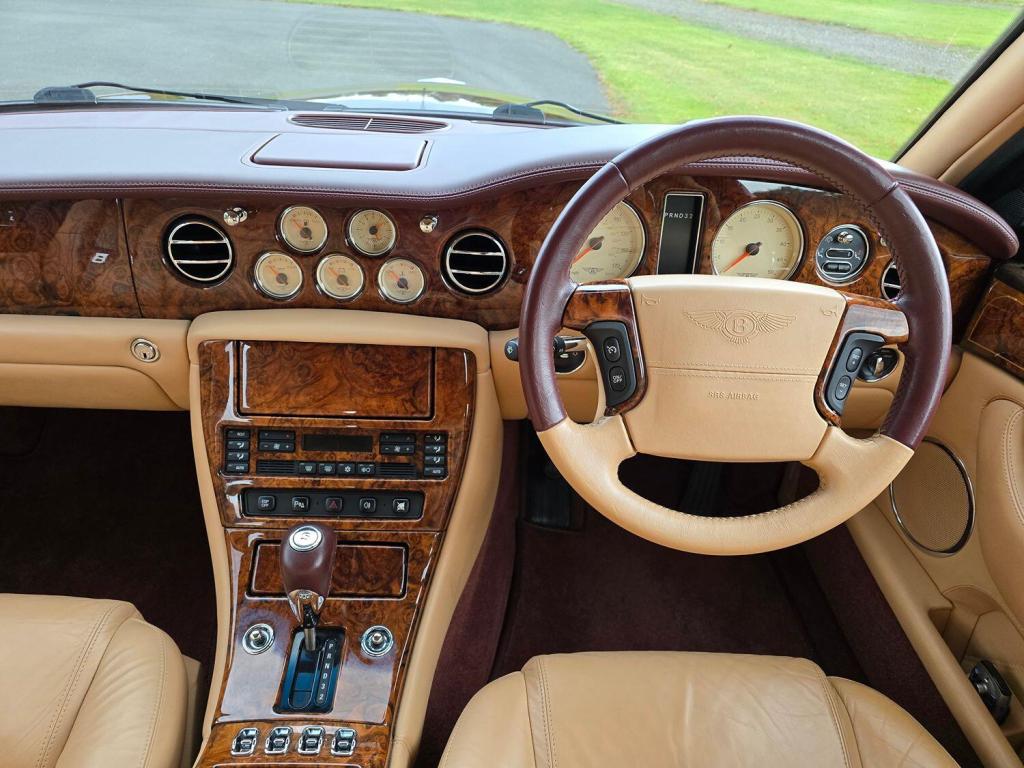 BENTLEY ARNAGE 6.8 R 2004