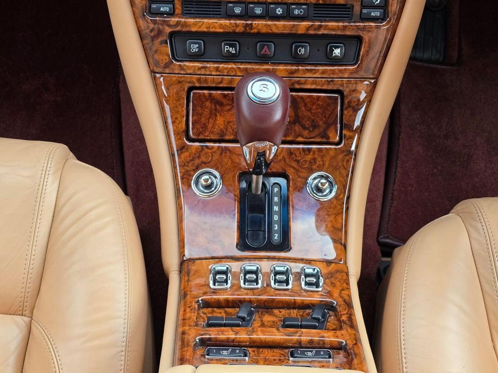 BENTLEY ARNAGE 6.8 R 2004