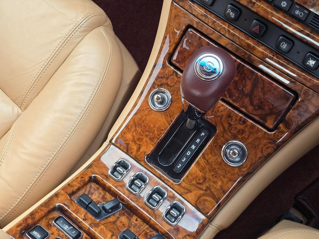 BENTLEY ARNAGE 6.8 R 2004