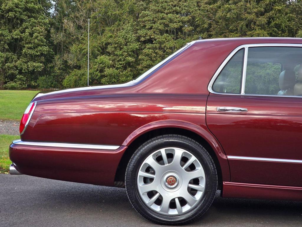 BENTLEY ARNAGE 6.8 R 2004