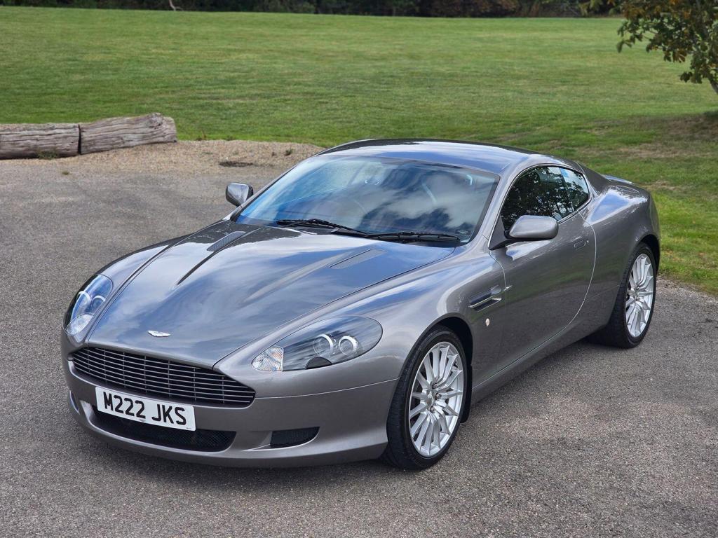 ASTON MARTIN DB9 5.9 2005