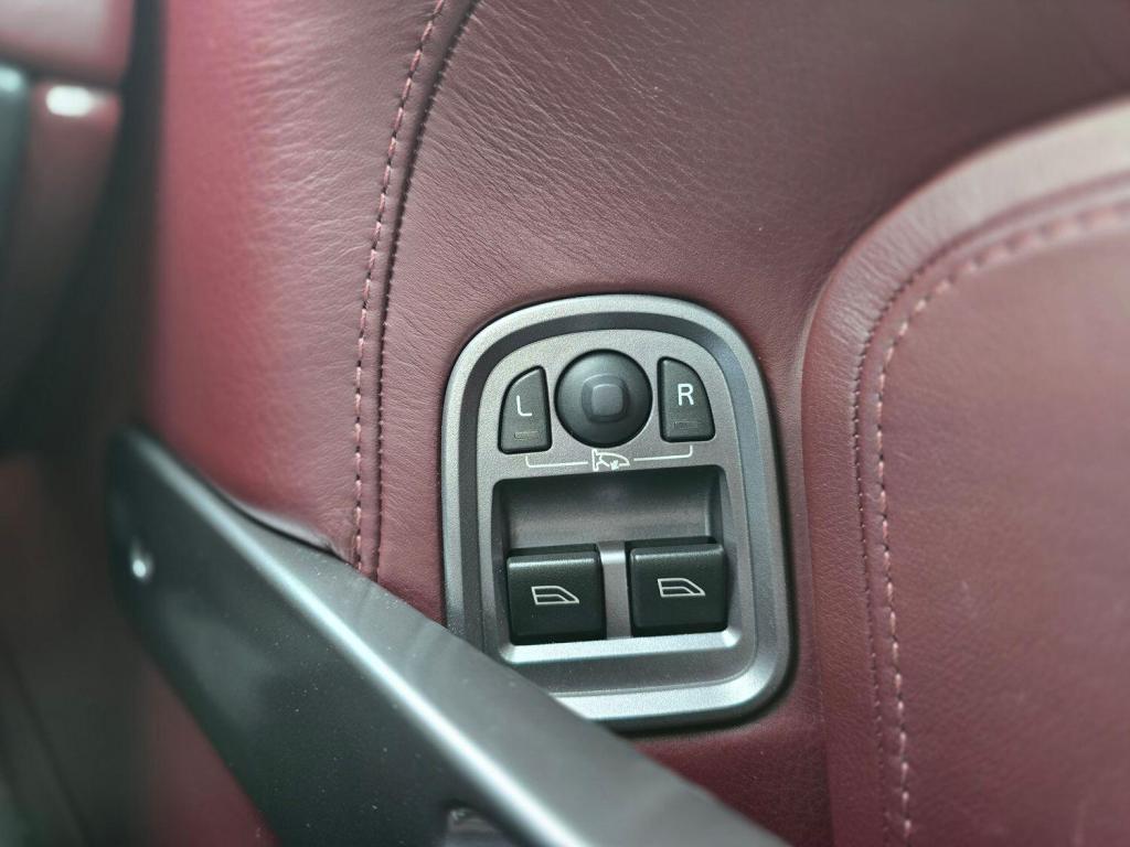 ASTON MARTIN DB9 5.9 2005