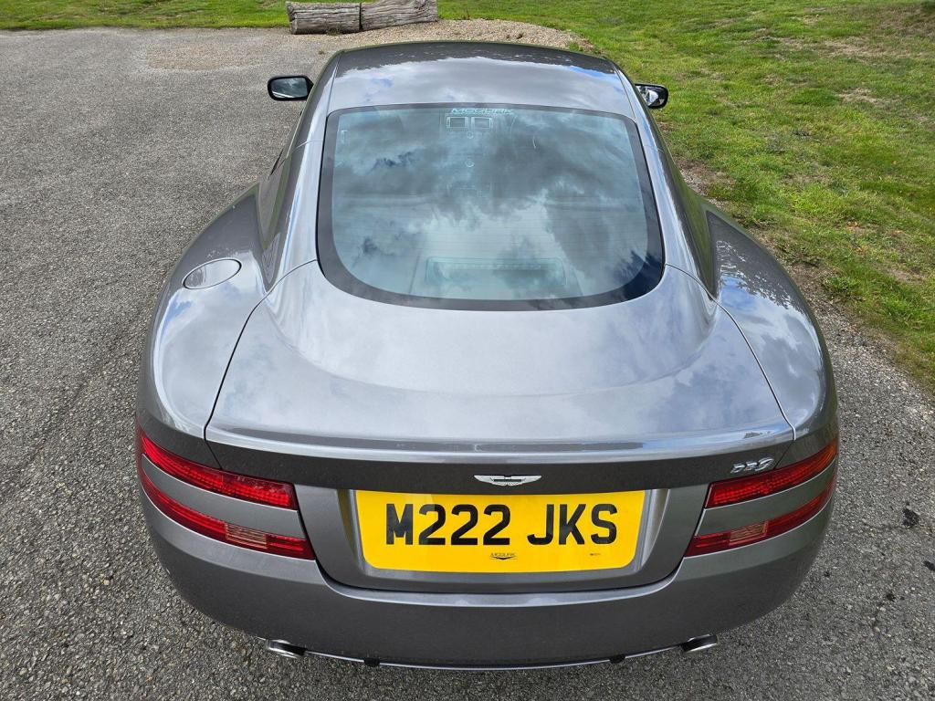 ASTON MARTIN DB9 5.9 2005