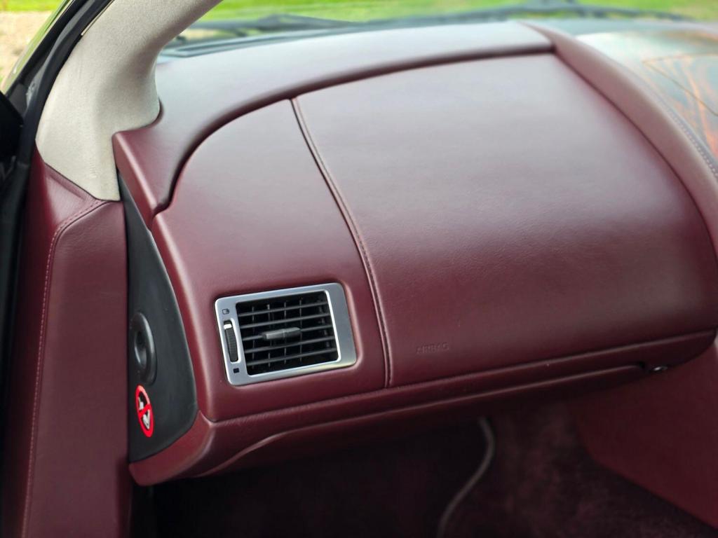 ASTON MARTIN DB9 5.9 2005