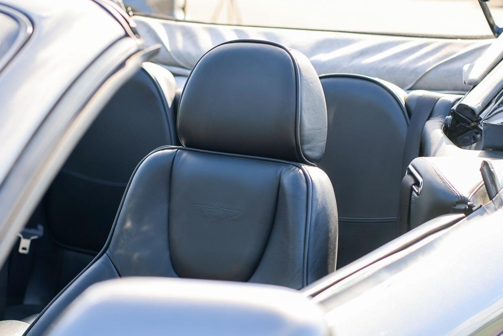 ASTON MARTIN DB7 5.9 2004