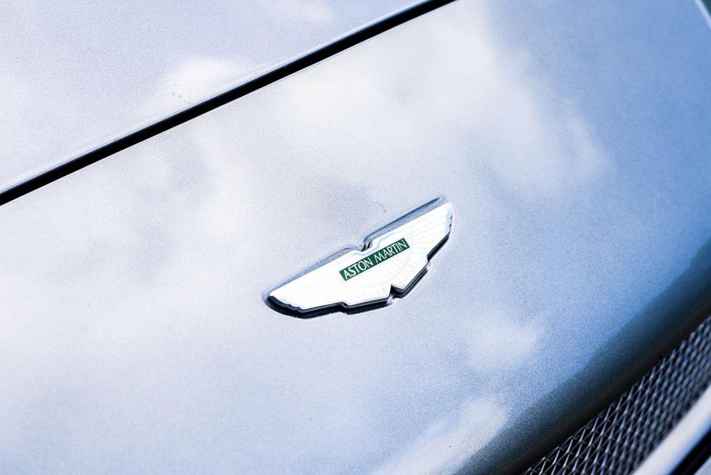 ASTON MARTIN DB7 5.9 2004