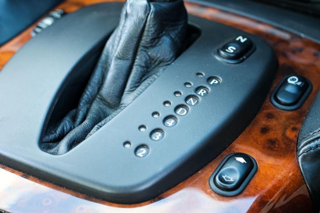 ASTON MARTIN DB7 5.9 2004